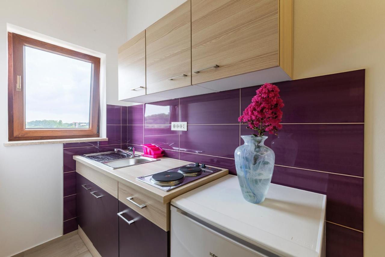 Apartmani Suzi بولا المظهر الخارجي الصورة