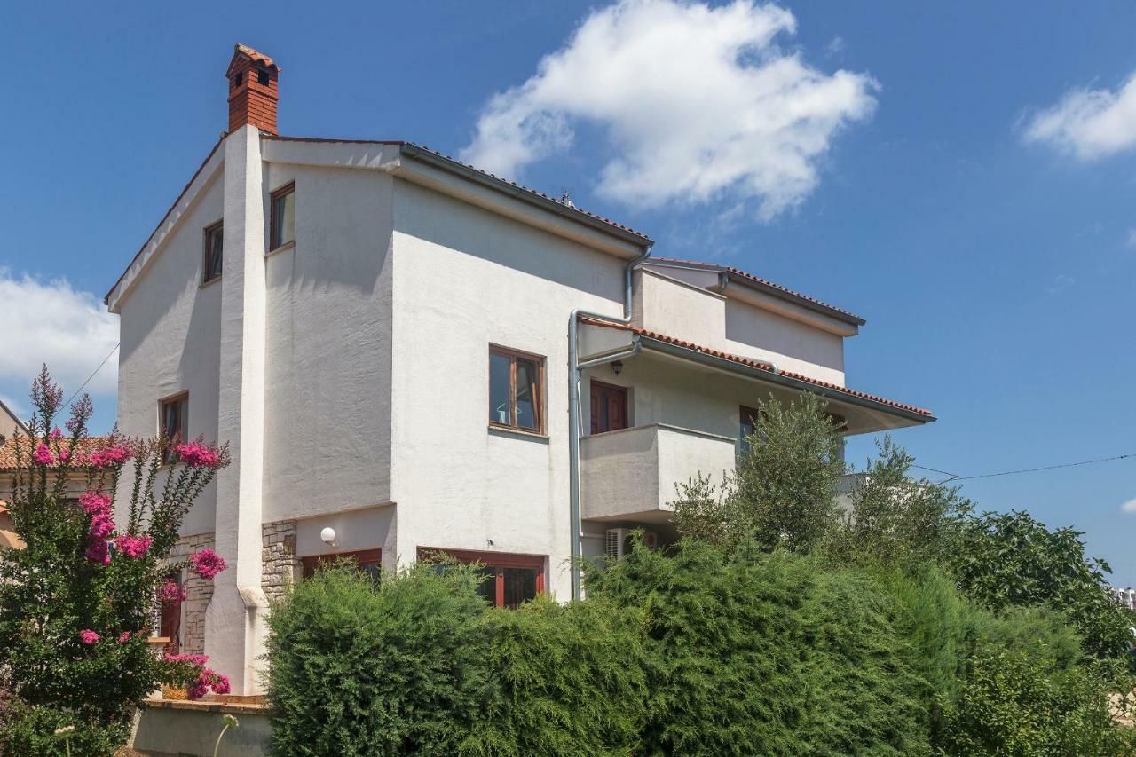 Apartmani Suzi بولا المظهر الخارجي الصورة